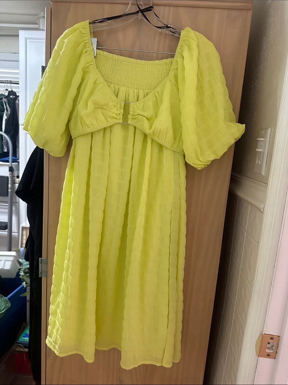 Forever 21 Matching Set (S) Midi Skirt and (M) Puff sleeve top